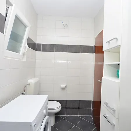 Nenad Apartment